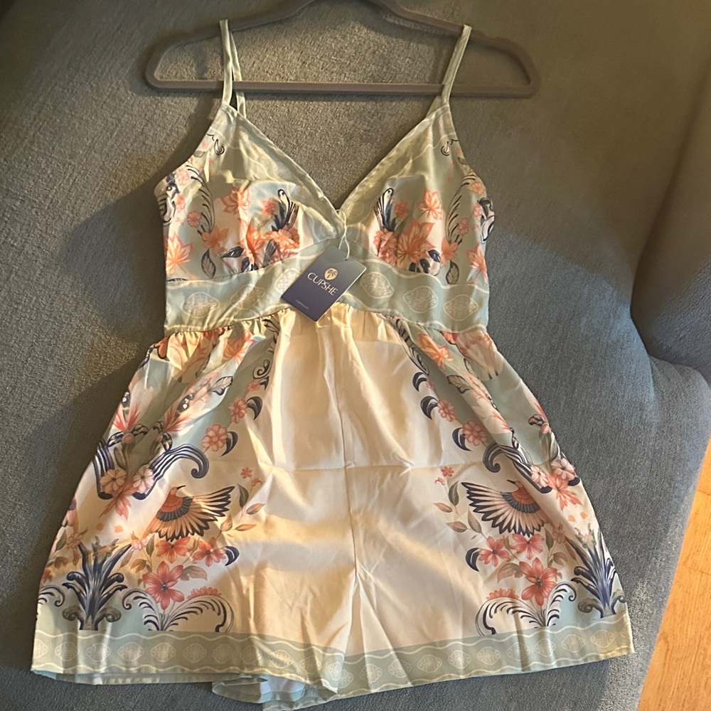 Cupshe Bahamian Sunshine Floral Romper NWT